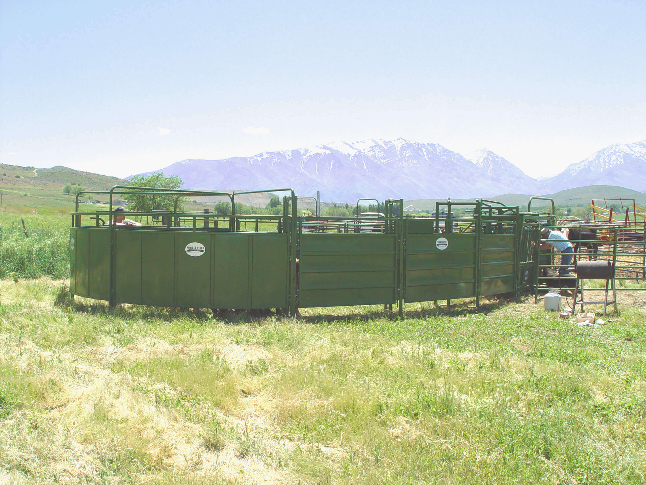 Cattleman’s Tub and Alley Package